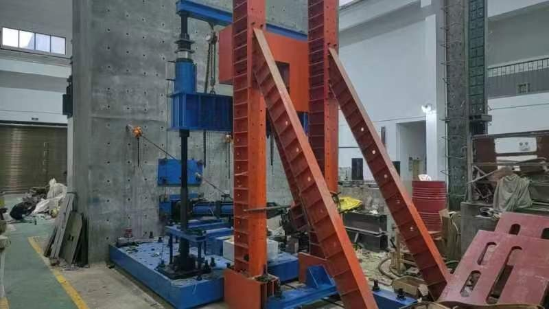 工程结构动静耦合实验装置