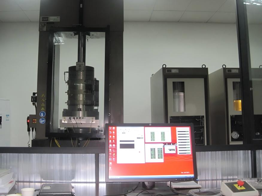 多功能岩石三轴试验系统