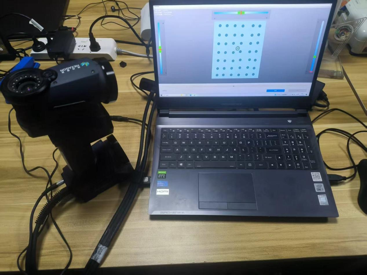 手持式三维激光扫描仪